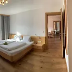 Oberguggenhausen Daire