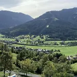 Oberguggenhausen Daire *