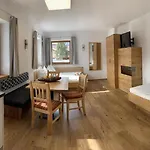 Oberguggenhausen * Brixen im Thale