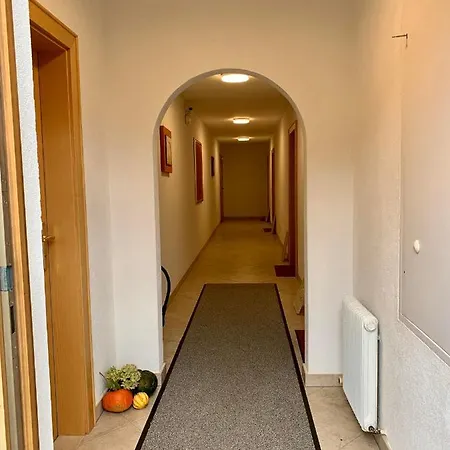 דירה Oberguggenhausen *