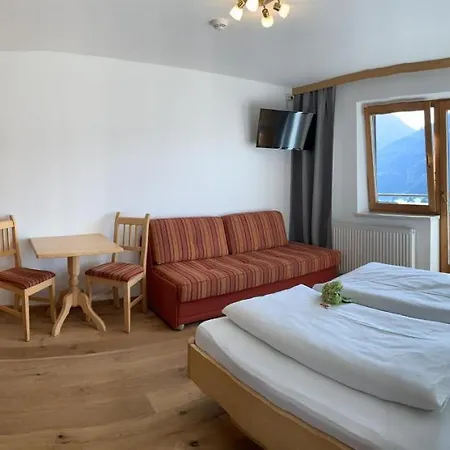 Oberguggenhausen アパート ブリクセン イン ターレ