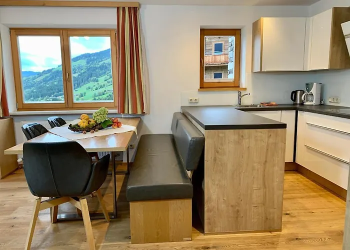 Oberguggenhausen Апартаменты Бриксен-им-Тале