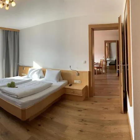 Oberguggenhausen Apartment