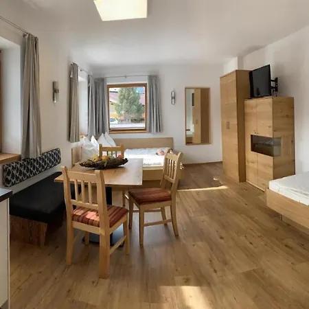 Oberguggenhausen * Brixen im Thale